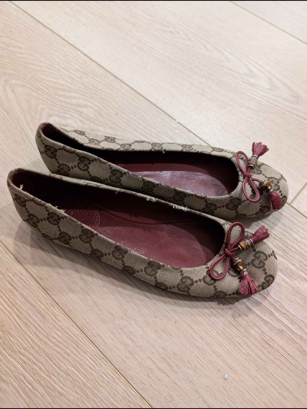 Gucci Beige Monogram Ballet Flats with Burgundy Accents